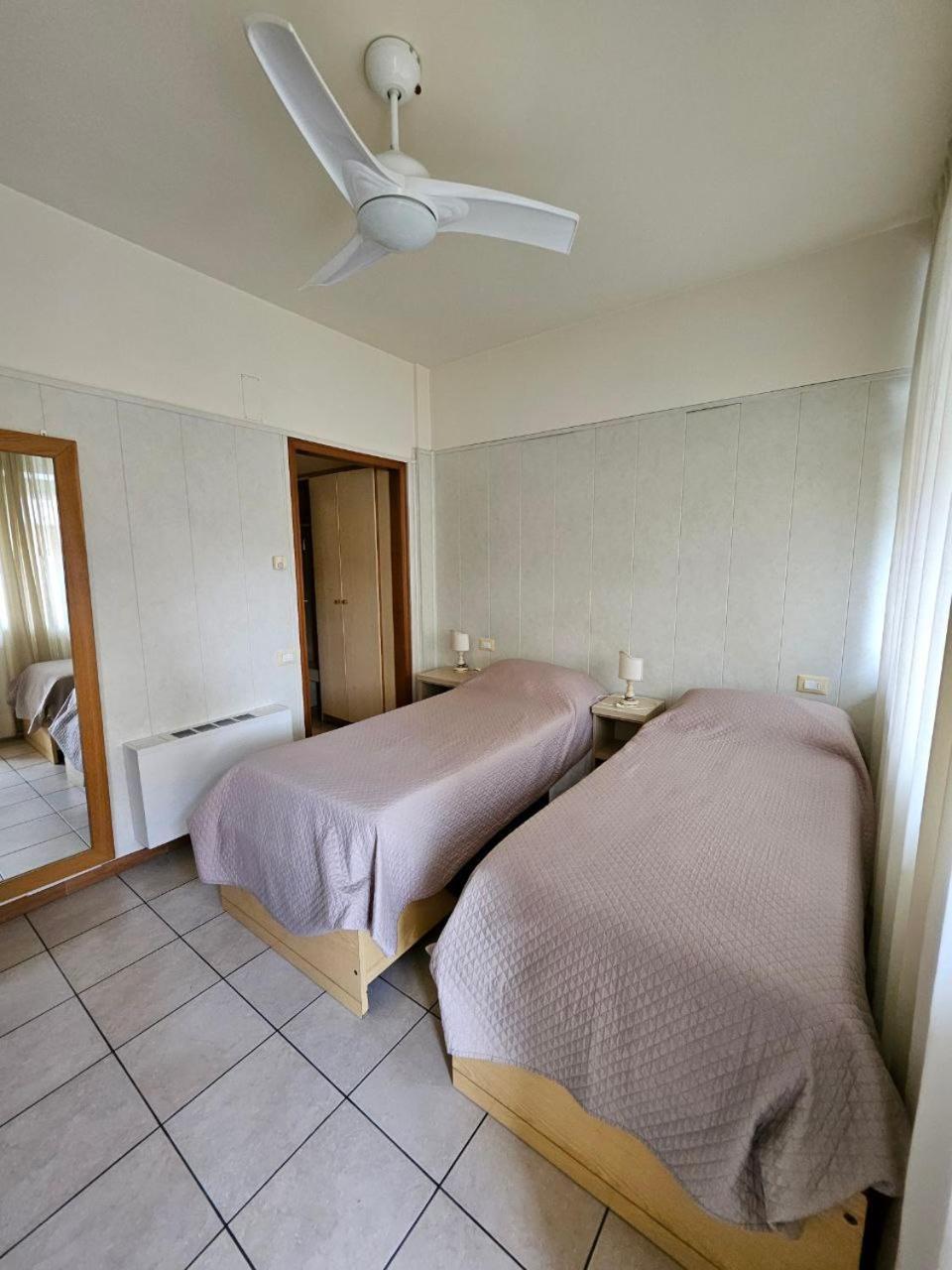 Albergo Nyers Перуджа Экстерьер фото