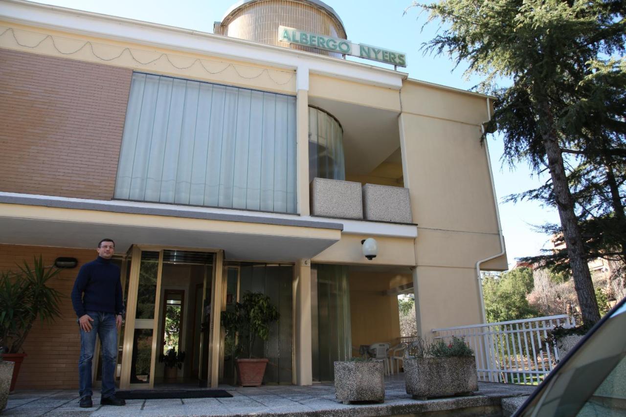 Albergo Nyers Перуджа Номер фото